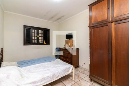 Casa à venda com 383m², 4 quartos e 2 vagasQuarto 2