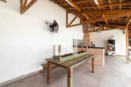 Casa à venda com 383m², 4 quartos e 2 vagasChurrasqueira