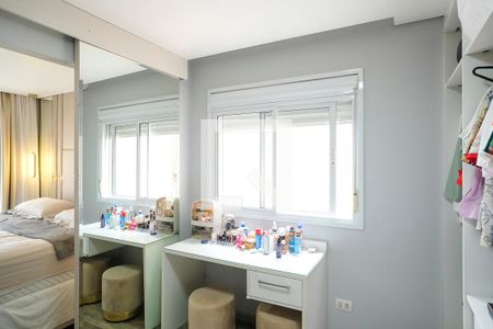 Apartamento à venda com 107m², 2 quartos e 3 vagasCloset da suíte