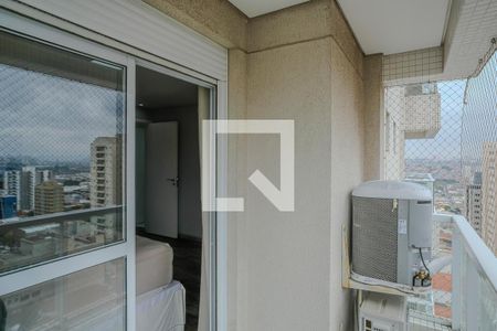 Apartamento à venda com 107m², 2 quartos e 3 vagasVaranda da suíte