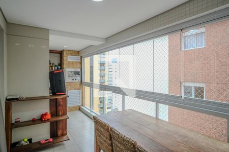 Apartamento à venda com 107m², 2 quartos e 3 vagasVaranda gourmet
