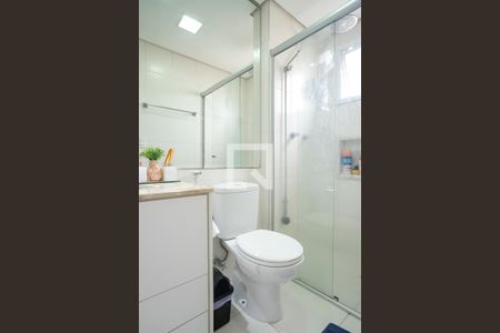 Apartamento à venda com 107m², 2 quartos e 3 vagasBanheiro da suíte