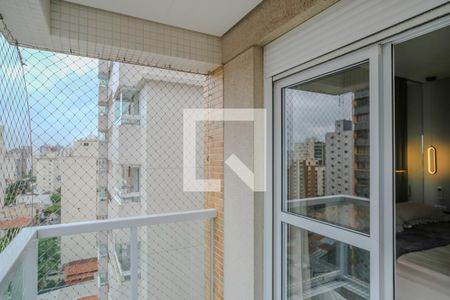 Apartamento à venda com 107m², 2 quartos e 3 vagasVaranda da suíte
