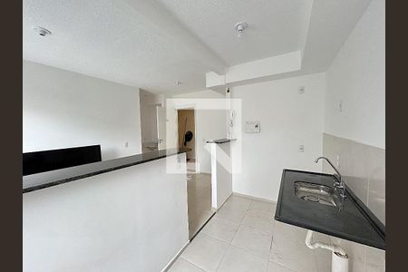 Cozinha de apartamento para alugar com 1 quarto, 35m² em Todos Os Santos, Rio de Janeiro