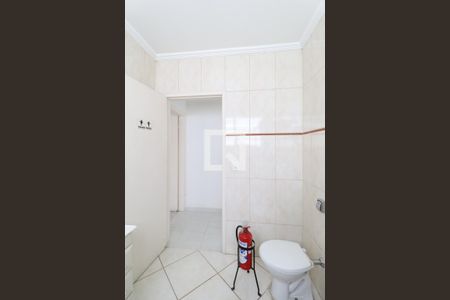 Casa para alugar com 230m², 3 quartos e 1 vaga Casa para alugar com 230m², 3 quartos e 1 vagaBanheiro