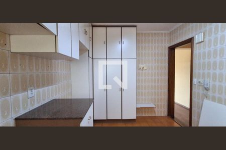 Apartamento para alugar com 120m², 3 quartos e 2 vagas Apartamento para alugar com 120m², 3 quartos e 2 vagasCozinha