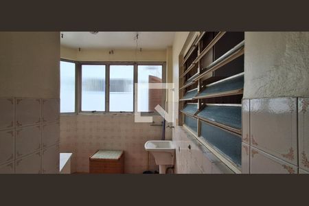 Apartamento para alugar com 120m², 3 quartos e 2 vagas Apartamento para alugar com 120m², 3 quartos e 2 vagasÁrea de Serviço