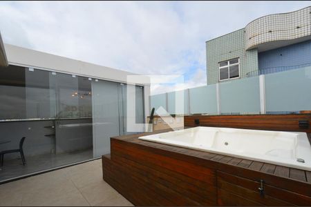 Apartamento à venda com 208m², 3 quartos e 2 vagasÁrea comum