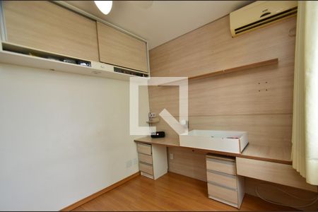 Apartamento à venda com 208m², 3 quartos e 2 vagasQuarto 2
