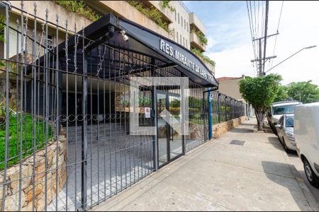 Apartamento à venda com 53m², 2 quartos e 1 vaga Apartamento à venda com 53m², 2 quartos e 1 vagaFachada