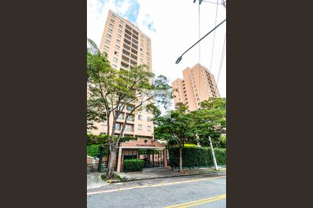 Apartamento para alugar com 67m², 3 quartos e 1 vaga Apartamento para alugar com 67m², 3 quartos e 1 vagaFachada