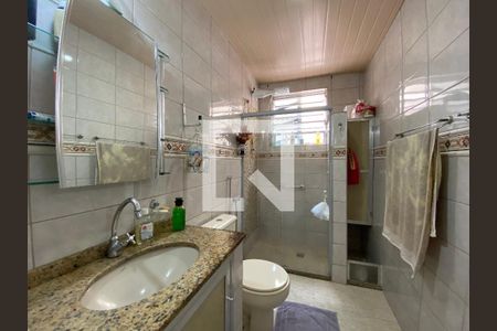 Casa à venda com 120m², 4 quartos e 1 vagaBanheiro