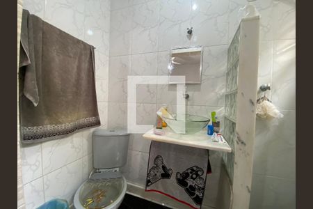 Casa à venda com 120m², 4 quartos e 1 vagaBanheiro do Quarto 2