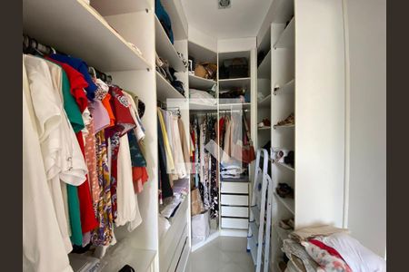 Casa à venda com 120m², 4 quartos e 1 vagaCloset do Quarto 3