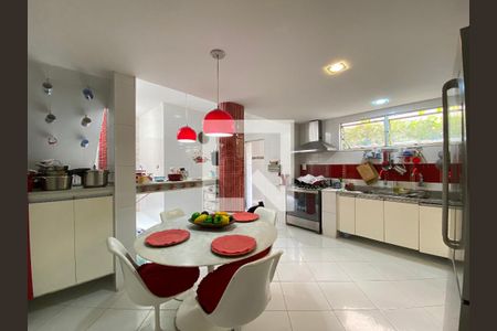 Casa à venda com 120m², 4 quartos e 1 vagaCozinha