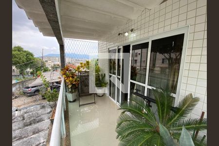 Casa à venda com 120m², 4 quartos e 1 vagaVaranda do Quarto 4