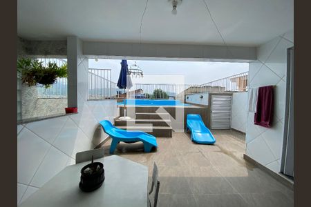 Casa à venda com 120m², 4 quartos e 1 vagaTerraço