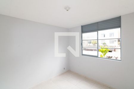 Quarto 1 de apartamento para alugar com 2 quartos, 58m² em Campo Grande, Rio de Janeiro