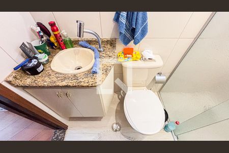 Casa à venda com 123m², 3 quartos e 2 vagas Casa à venda com 123m², 3 quartos e 2 vagasBanheiro