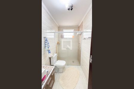 Casa à venda com 123m², 3 quartos e 2 vagas Casa à venda com 123m², 3 quartos e 2 vagasBanheiro