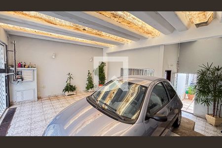 Casa à venda com 123m², 3 quartos e 2 vagas Casa à venda com 123m², 3 quartos e 2 vagasGaragem