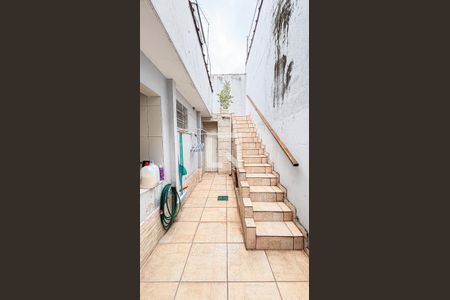 Casa à venda com 123m², 3 quartos e 2 vagas Casa à venda com 123m², 3 quartos e 2 vagasQuintal