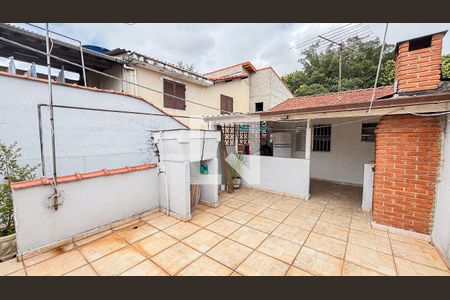 Casa à venda com 123m², 3 quartos e 2 vagas Casa à venda com 123m², 3 quartos e 2 vagasÁrea comum - Churrasqueira