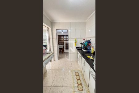 Casa à venda com 123m², 3 quartos e 2 vagas Casa à venda com 123m², 3 quartos e 2 vagasCozinha