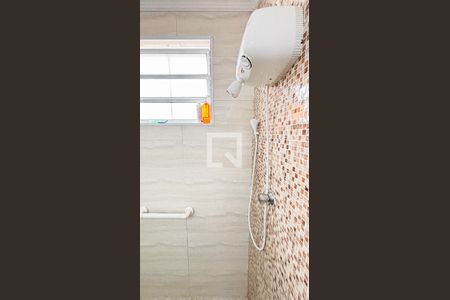 Casa à venda com 123m², 3 quartos e 2 vagas Casa à venda com 123m², 3 quartos e 2 vagasBanheiro