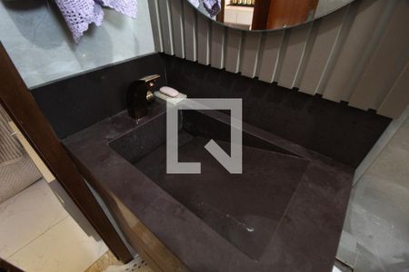 Casa para alugar com 270m², 4 quartos e 6 vagasBanheiro do Quarto 4