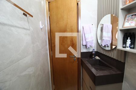 Casa para alugar com 270m², 4 quartos e 6 vagasBanheiro do Quarto 4