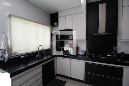 Casa para alugar com 270m², 4 quartos e 6 vagasCozinha