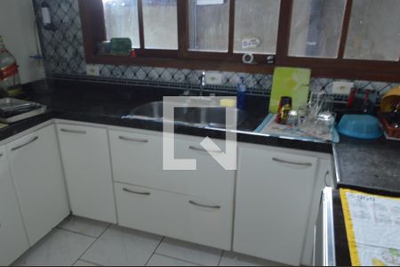 Casa para alugar com 300m², 4 quartos e 3 vagasCozinha