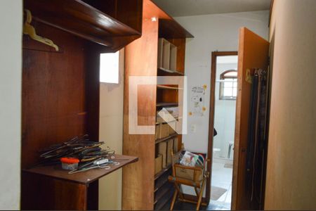 Casa para alugar com 300m², 4 quartos e 3 vagasCloset da suíte 2