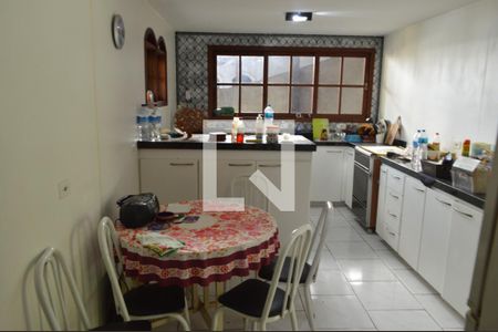 Casa para alugar com 300m², 4 quartos e 3 vagasCozinha