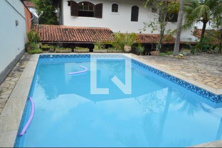 Casa para alugar com 300m², 4 quartos e 3 vagasPiscina