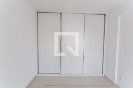 Apartamento para alugar com 65m², 2 quartos e 1 vagaArmário da Suíte