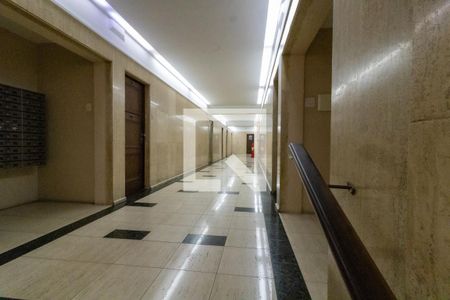 Apartamento à venda com 136m², 4 quartos e 1 vaga Apartamento à venda com 136m², 4 quartos e 1 vagaHall de entrada