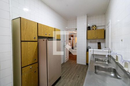 Apartamento à venda com 136m², 4 quartos e 1 vaga Apartamento à venda com 136m², 4 quartos e 1 vagaCozinha