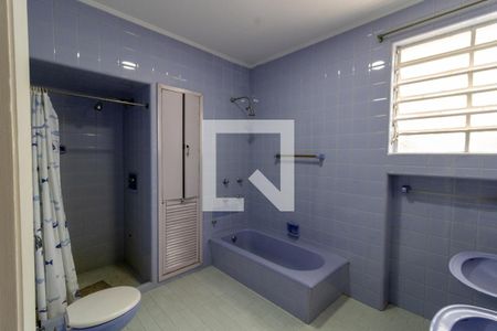 Apartamento à venda com 136m², 4 quartos e 1 vaga Apartamento à venda com 136m², 4 quartos e 1 vagaBanheiro