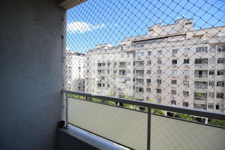 Varanda de apartamento à venda com 2 quartos, 58m² em Taquara, Rio de Janeiro