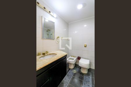 Apartamento à venda com 157m², 3 quartos e 2 vagasBanheiro