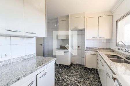 Apartamento à venda com 157m², 3 quartos e 2 vagasCozinha