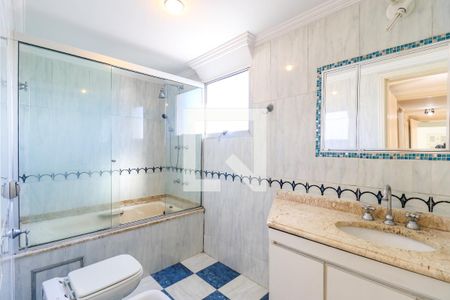 Apartamento à venda com 157m², 3 quartos e 2 vagasBanheiro da Suíte