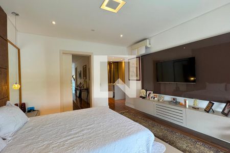 Casa de condomínio à venda com 510m², 4 quartos e 5 vagasSuíte 1