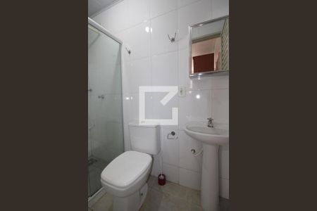 Banheiro de kitnet/studio para alugar com 1 quarto, 30m² em Cidade Universitária, Campinas