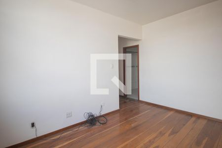 Sala de apartamento para alugar com 3 quartos, 70m² em Centro, São Gonçalo