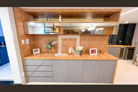 Apartamento à venda com 232m², 4 quartos e 2 vagasCozinha