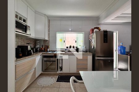 Casa à venda com 250m², 3 quartos e 2 vagasCozinha