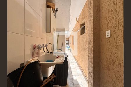 Casa à venda com 250m², 3 quartos e 2 vagasLavanderia